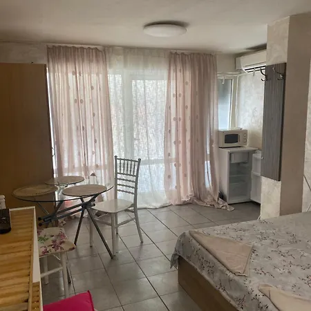 за гости паритон